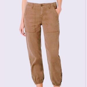 CALLIGRAPHIE Elastic Back Waist Zip & Button Ankle Pant W/ Zipper Detail NWOT